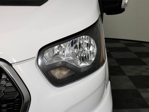 Used 2024 Ford Transit 350 XLT image 3