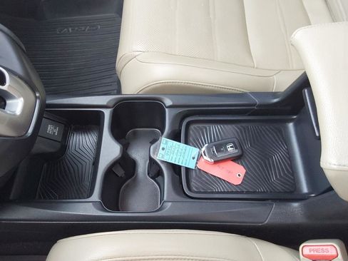Used 2017 Honda CR-V Touring image 16