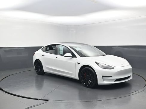 Used 2022 Tesla Model 3 Performance AWD/4WD image 2