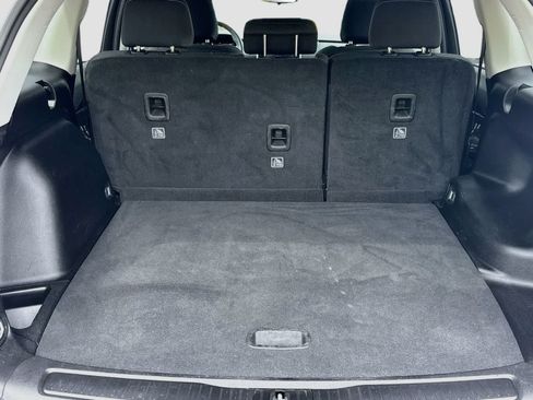 Used 2024 Jeep Grand Cherokee Laredo RWD image 25