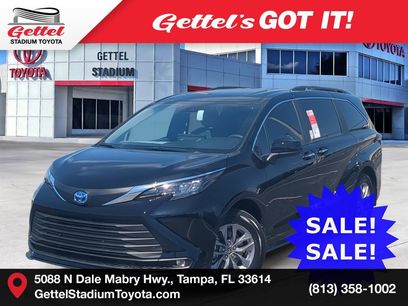 New 2025 Toyota Sienna XLE
