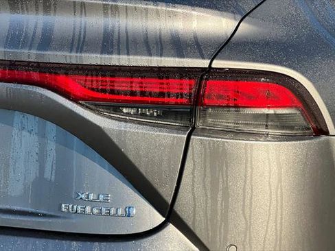 Certified 2022 Toyota Mirai XLE image 30
