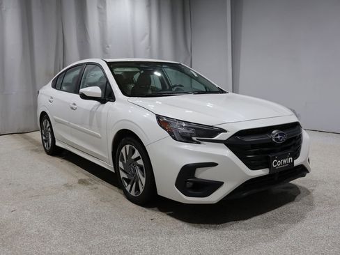 Used 2024 Subaru Legacy Limited image 2