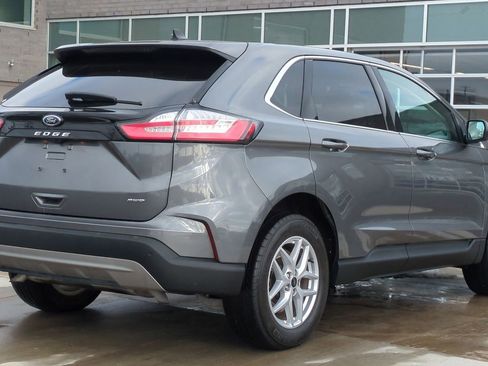 Used 2023 Ford Edge SEL w/ Convenience Package image 7