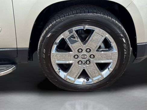 Used 2017 GMC Acadia Limited SLT FWD image 9