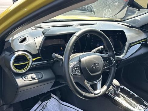 Certified 2024 Chevrolet Trax ACTIV w/ Sunroof Package FWD image 9