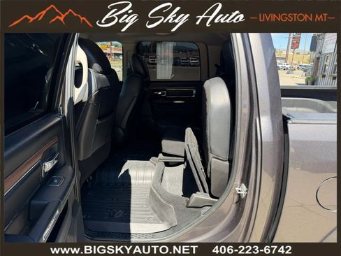 Used 2019 RAM 1500 Laramie w/ Convenience Group AWD/4WD image 19