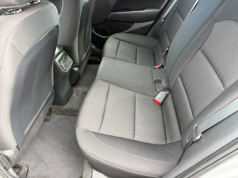 Used 2018 Hyundai Elantra SEL FWD image 11
