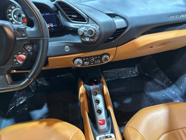 Used 2016 Ferrari 488 GTB RWD image 4