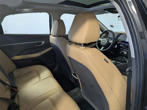 Used 2025 Hyundai Sonata Limited image 25