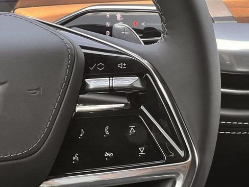 New 2026 Cadillac Escalade Platinum Sport AWD/4WD image 13