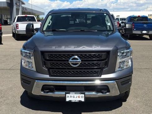 Used 2021 Nissan Titan SV w/ SV Convenience Package AWD/4WD image 3