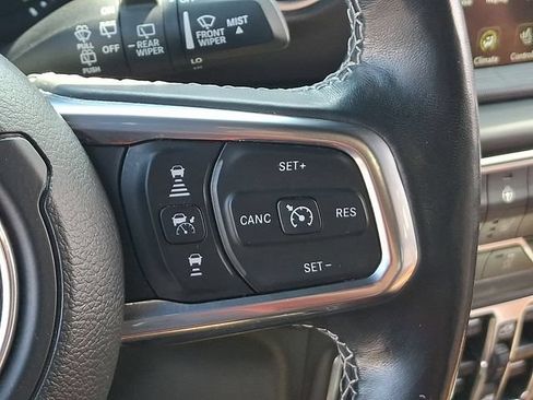 Used 2021 Jeep Wrangler Unlimited Sahara w/ Cold Weather Group AWD/4WD image 6