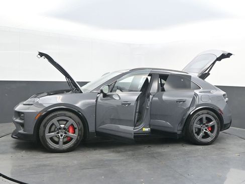 New 2025 Porsche Macan Turbo Electric image 59