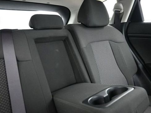 Used 2025 Kia Sportage LX FWD image 18