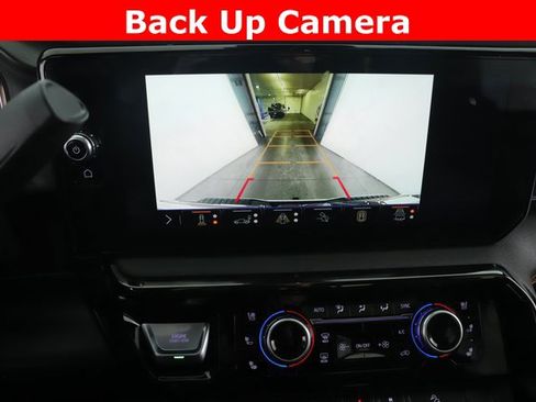 Used 2025 GMC Sierra 2500 AT4 w/ AT4 Premium Plus Package image 26