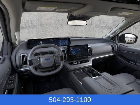 New 2026 Ford Expedition Active RWD image 11