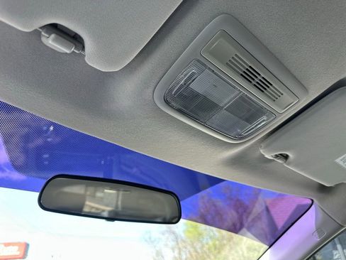 Used 2018 Honda HR-V LX image 18