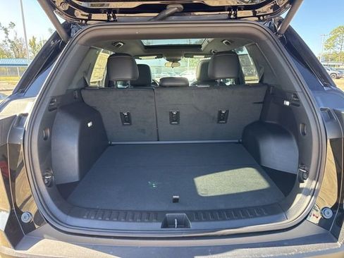 New 2026 Chevrolet Equinox ACTIV w/ Convenience Package III image 37