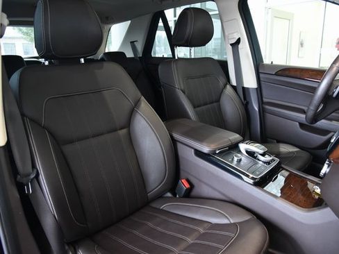 Used 2017 Mercedes-Benz GLE 350 4MATIC image 17