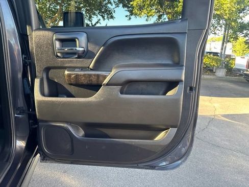 Used 2016 GMC Sierra 2500 Denali w/ Duramax Plus Package AWD/4WD image 38