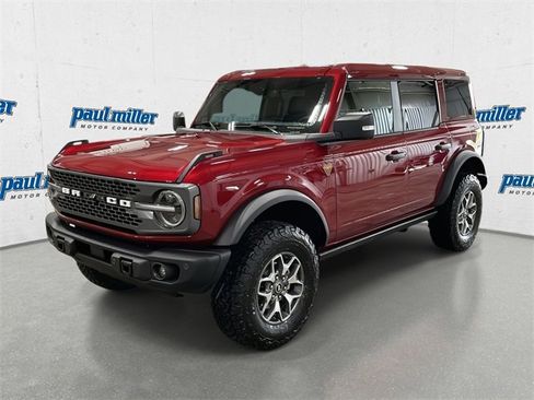 New 2025 Ford Bronco Badlands image 1