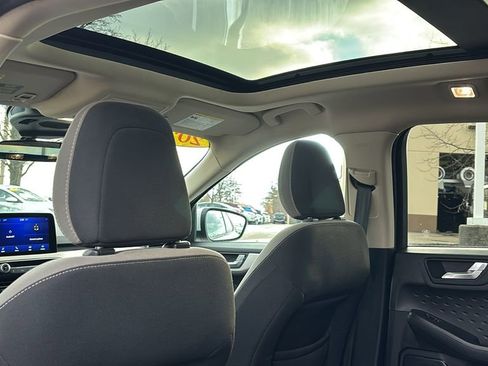 Used 2020 Ford Escape SE image 33