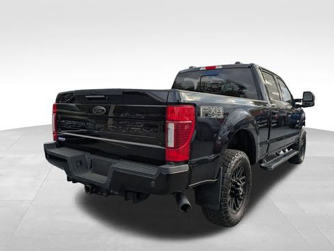 Used 2022 Ford F250 Lariat w/ Black Appearance Package image 5