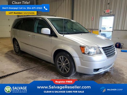 Used 2012 Chrysler Town & Country Touring w/ Entertainment Group #1 image 5