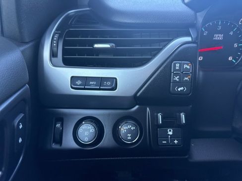 Used 2020 Chevrolet Tahoe Premier w/ Premier Plus Edition image 16
