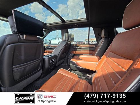 Used 2023 GMC Yukon Denali Ultimate AWD/4WD image 28
