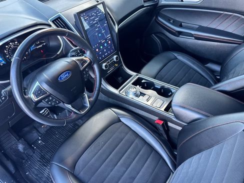 Certified 2021 Ford Edge ST-Line w/ Class II Trailer Tow Package image 11