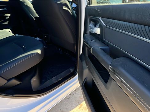 Used 2025 RAM 2500 Big Horn image 19