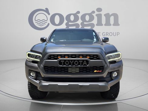 Used 2021 Toyota Tacoma TRD Off-Road w/ TRD Premium Off Road Package AWD/4WD image 8