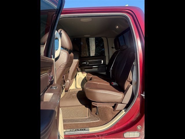 Used 2016 RAM 1500 Laramie Longhorn w/ Convenience Group AWD/4WD image 4