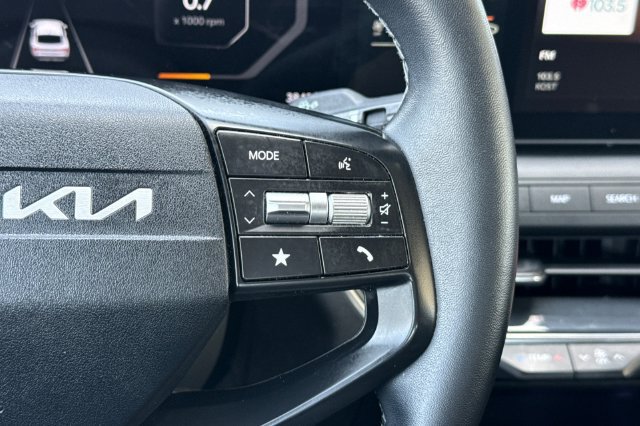 Used 2025 Kia K4 EX FWD image 29