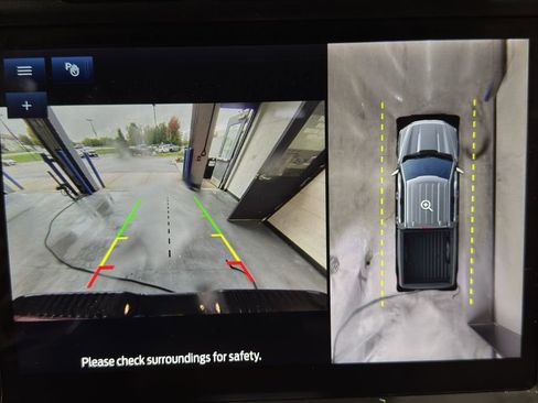 Used 2023 Ford F150 Lariat w/ Equipment Group 502A High image 29