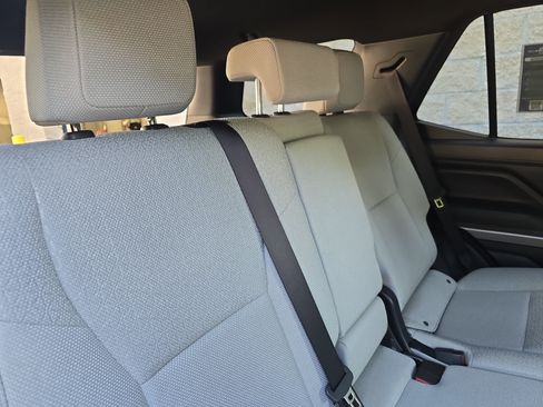 Used 2025 Toyota 4Runner SR5 RWD image 12