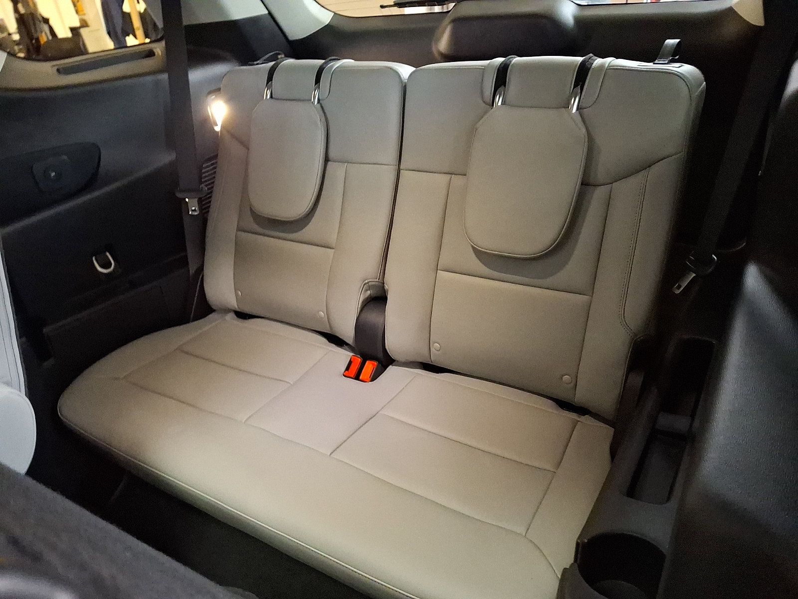 Used 2026 Ford Explorer Active w/ Active Comfort Package AWD/4WD image 13