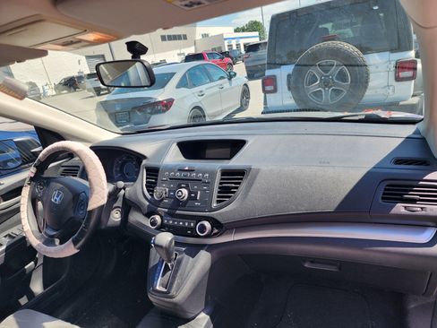Used 2016 Honda CR-V SE image 9