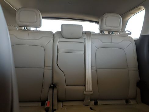 Certified 2022 Lincoln Corsair AWD w/ Equipment Group 101A image 27