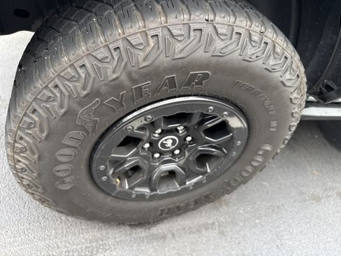 Used 2023 Ford Bronco Wildtrak AWD/4WD image 10