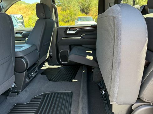 New 2025 GMC Sierra 2500 SLE w/ SLE Value Package; image 11