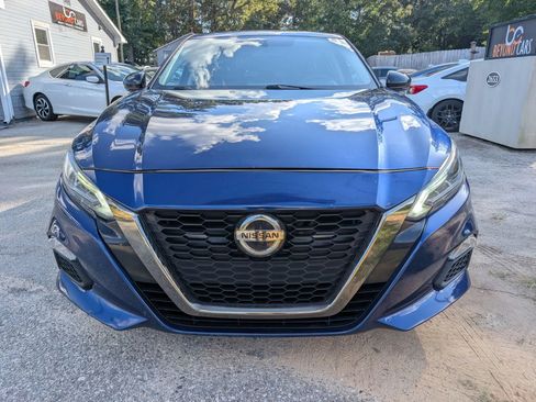 Used 2019 Nissan Altima 2.5 SR w/ SR Premium Package FWD image 2