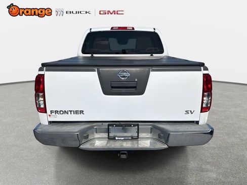 Used 2012 Nissan Frontier SV image 4