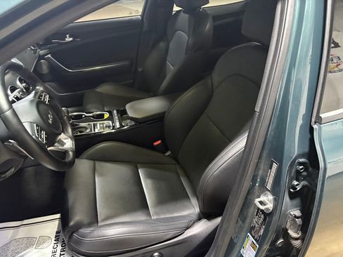 Used 2023 Kia Stinger GT-Line w/ Sun & Sound Package image 12