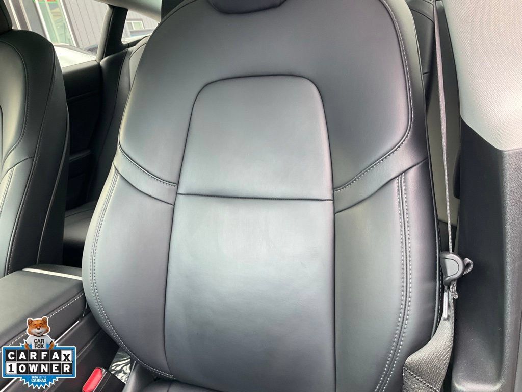 Used 2018 Tesla Model 3 Long Range RWD image 16