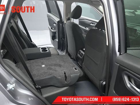 Used 2025 Nissan Rogue SV FWD image 26