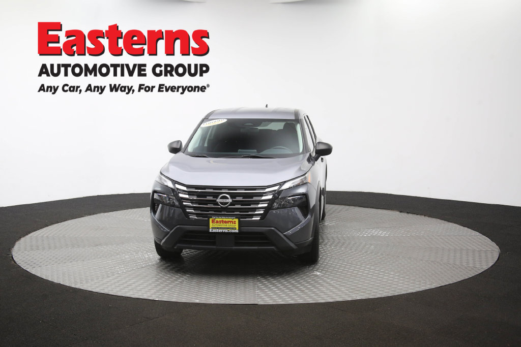 Used 2024 Nissan Rogue S AWD/4WD image 55