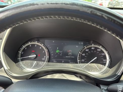 Used 2021 Toyota Highlander XSE AWD/4WD image 14